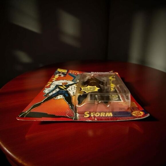 Vintage 1992 ToyBiz Uncanny X-Men Power Glow Storm Black Outfit Figure Sealed C1 - Picture 8 of 8